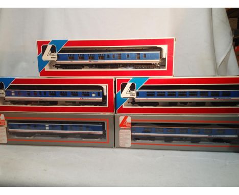 OO gauge rake of five Lima Network South East coaches, 35193, 5448, 17086, 92236 and 13442, excellent condition, wear to boxe