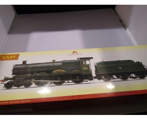 OO scale Hornby R3452, Grange class, 6825, Llanvair Grange, green, late crest, near mint, storage wear to box. UK P&amp;P Gro