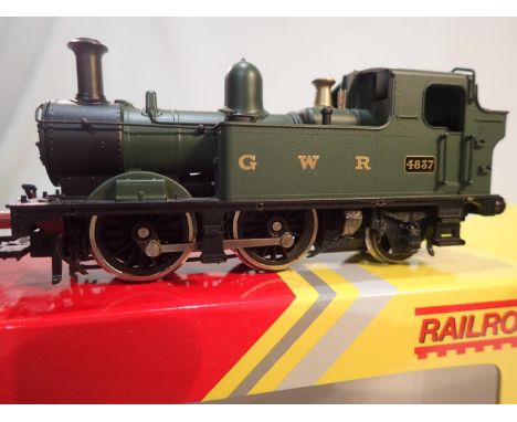 OO scale Hornby R3589, class 14XX, GWR green, 4837, excellent condition, storage wear to box. UK P&amp;P Group 1 (£16+VAT for