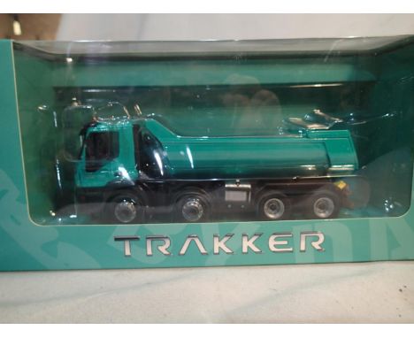 Eligor Trakker 115215 Iveco Hi Land Euro 6, with tipper back, limited edition 650, as new, mint and boxed. UK P&amp;P Group 1