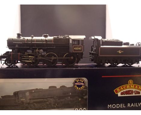 OO scale Bachmann 32-576, class 4 Ivatt, 43047, black, late crest, excellent condition, box with wear. UK P&amp;P Group 1 (£1