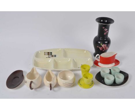 Various 20th century ceramics, to include Carltonware 