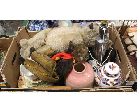 A box of miscellaneous items to include a hammered pewter table lamp, a Victoria C&amp;E bone china art deco part tea service