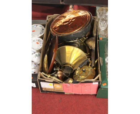 A box of miscellaneous metalware to include brass spirit kettle, brass pedestal oil lamp, copper warming pan, brass chestnut 