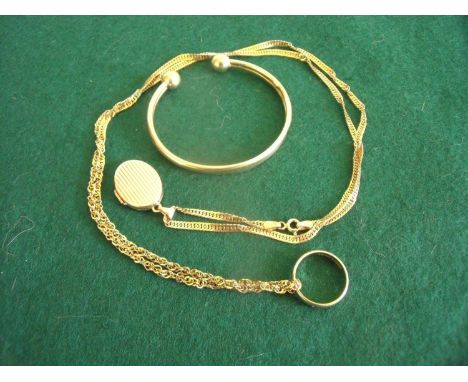 9ct gold bangle, 9ct wedding band, 9ct necklace &amp; locket (3) (15gm) 