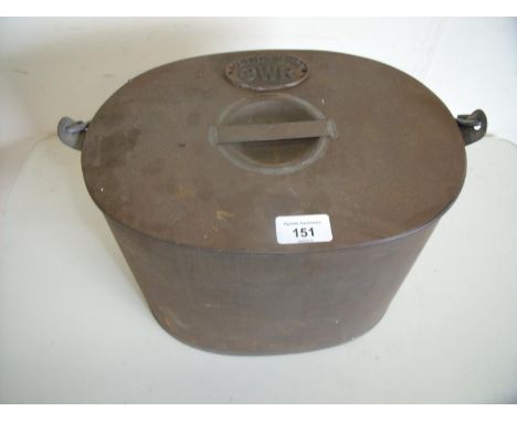 Oval tin cooking pot with swing handle and lift up top, with later applied GWR plaque (35cm x 23cm x 24cm) 