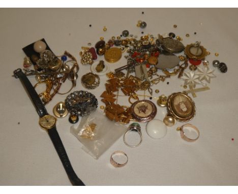 A Jewellery box containing a quantity of various costume jewellery including two gold Conquest of Jerusalem signet rings, sil