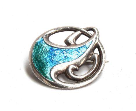 A Charles Horner enamel Arts and Crafts brooch in the form of a wave, hallmarked for Chester, 1911, 3cm diameter 