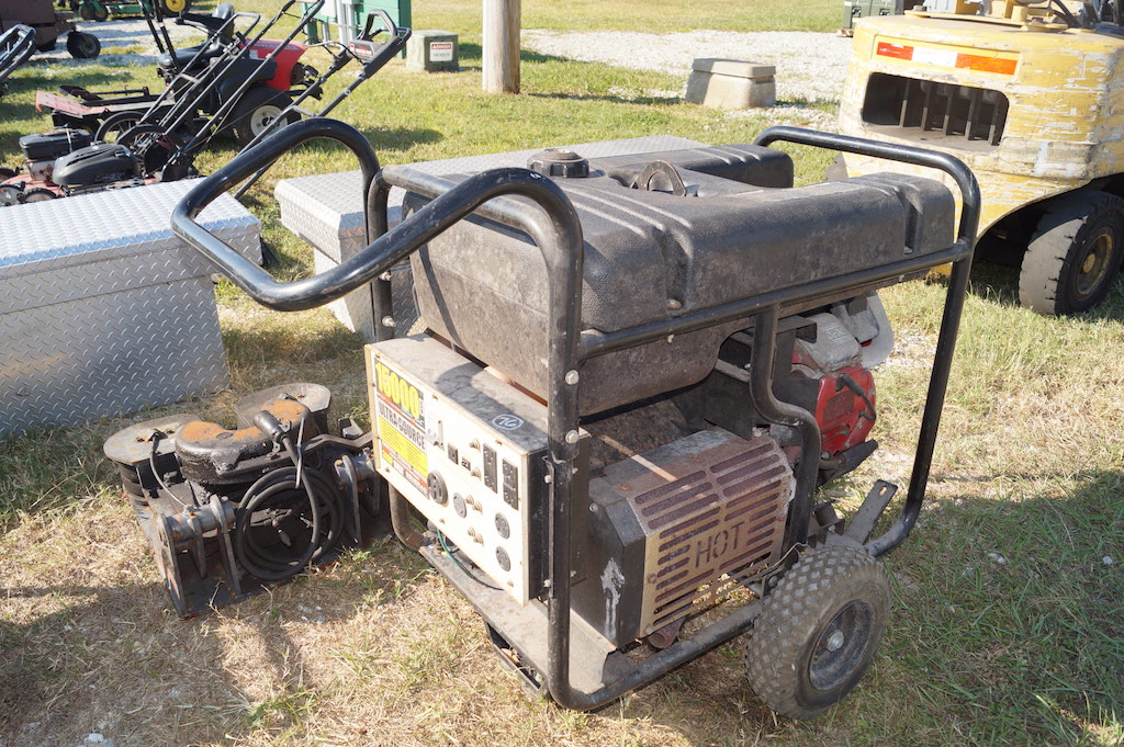 Generac Guardian Ultra Source 15,000 Watt Generator Powered by a 30HP ...