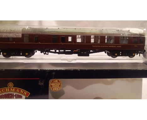 Bachmann 39-000U, BR MK1, brake/corridor coach, maroon, National Railway Museum Support Coach, near mint, storage wear to box