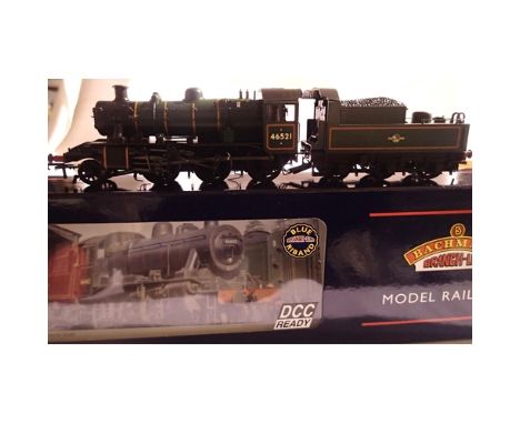 OO scale Bachmann 32-825 class 2mt BR Green 46521 Late Crest, in near mint condition, box has storage wear marks. P&amp;P Gro