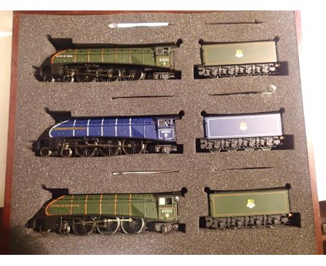 OO scale Bachmann set of three A4 class locomotives to include Empire of India, 60011, Green, Early Crest, Commonwealth of Au