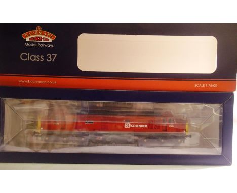 Bachmann 32-381P class 37 diesel, 37670 St Blazey, DB Schenker Livery, near mint condition, slight storage wear to box, Rail 