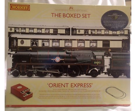 Hornby OO scale boxed set R1038, The Orient Express comprising: United States Lines, 3x Pullman coaches, track, controller et