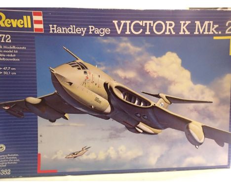 Revell 1/72 scale kit, Handley Page Victor K MK2, appears complete/unstarted, contents unchecked, storage wear to box. P&amp;