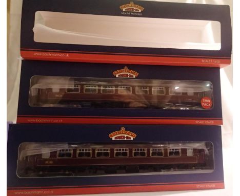 Bachmann 39-002K West Coast Railways, MK1 Pullman coaches, twin pack, near mint condition, slight storage wear to box, Bachma