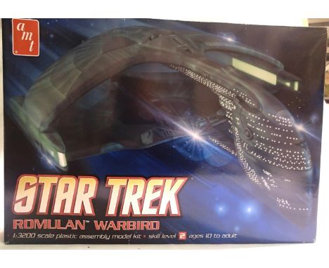 AMT 1/3200 scale Star Trek Romulan Warbird plastic kit, appears complete/unstarted. P&amp;P Group 1 (£14+VAT for the first lo