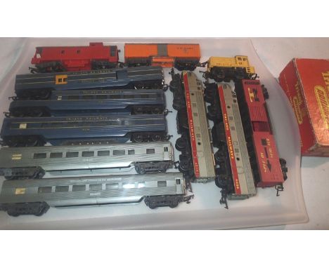 OO scale Triang American outline power car and trailer dummy, silver and red, yellow yard switcher, boxed plus five coaches, 