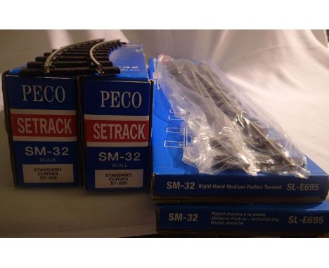 Twelve SM32 garden railway PECO ST 605 standard curves to make full circle plus two SL E-695 right hand medium radius points,