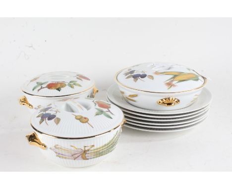 Royal Worcester Evesham porcelain ware, consisting of three serving dishes with lids, and six plates (qty)