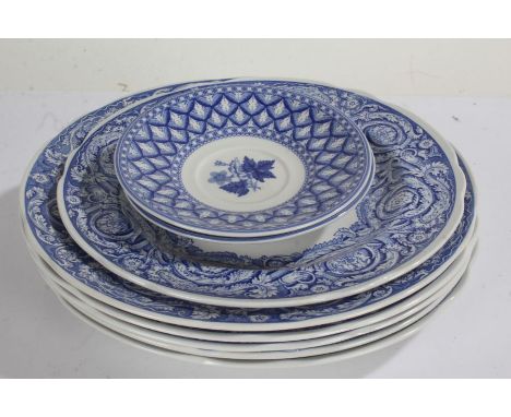 Three Spode Blue Room Collection "Warwick Vase" plates, 26cm diameter, matching 23cm diameter plate, two Spode geranium patte