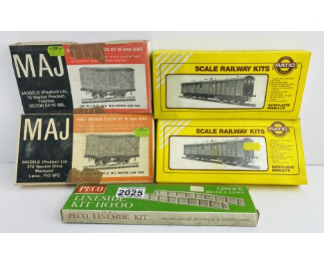 5x Assorted OO Scale Construction Kits  (Contents remain unchecked for completeness)  - P&amp;P Group 1 (£14+VAT for the firs