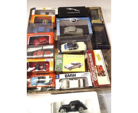 Seventeen boxed 1:43 scale cars, various makes; Oxford, Cararama, Atlas, Franklin Mint, Brumm etc mostly in excellent conditi