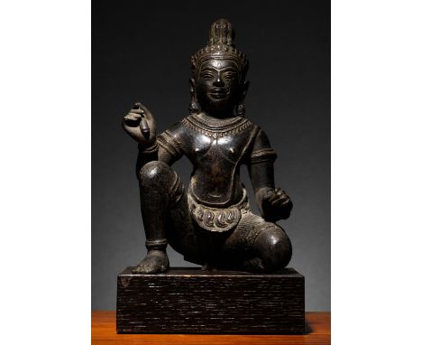 STATUETTE DE VISHAKARMAN EN ALLIAGE DE CUIVREThaïlande, Lopburi, XIIIe siècleA COPPER ALLOY FIGURE OF VISHAKARMANThailand, Lo