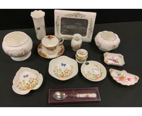 Ceramics - Royal Crown Derby Posies; Aynsley Cottage Garden, Wild Tudor, Royal Albert etc 