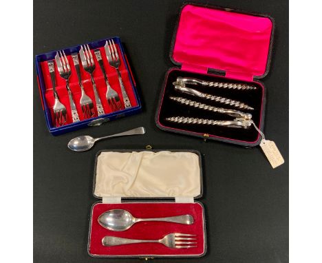Silver &amp; Plate - A George III silver spoon, London 1788;  Viners two piece fork and spoon set,  44g gross;  cased pair of