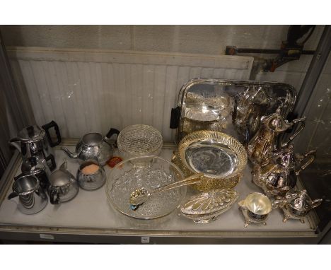 Quantity of plated items to include a four piece tea and coffee service.