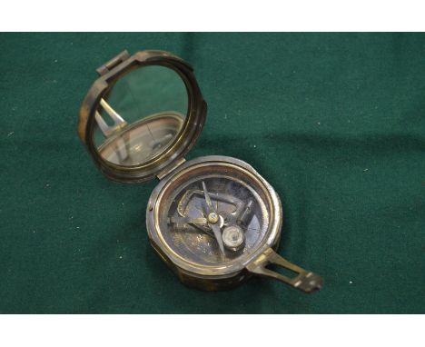 Reproduction compass, boxed.