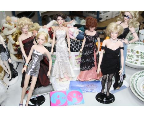 VARIOUS FRANKLIN MINT PORTRAIT DOLLS, to include 'Diana Princess of Wales', 'Twiggy', 'Dakota', 'Rose' from Titanic, 'Elizabe