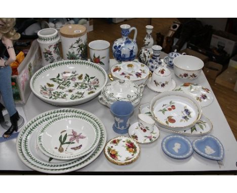 VARIOUS CERAMICS, ROYAL WORCESTER, PORTMEIRION, DELFT, etc