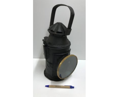 A vintage style railway signal lamp, approx 37 cm high including handle