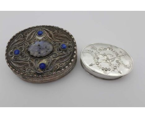 AN ORNATE SILVER PLATED OVAL BOX wire work lid incorporating jade &amp; lapis lazuli insets to lid &amp; interior mirror, 7.5