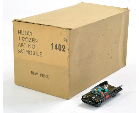Husky No. 1402 Batmobile, excellent plus incredibly scarce original trade box for 1 dozen carded issues of the same item. 
