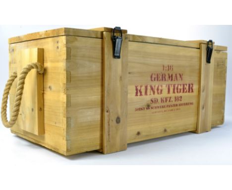 Unimax Forces of Valor Impressive 1:16 scale German King Tiger Tank complete with wooden crate, inner boxes and certificate. 