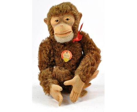 Steiff Jacko the Monkey with original label, no button. 25cm. Well preserved hence very good to excellent. 
