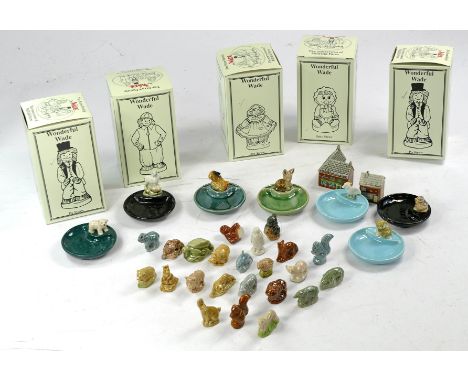Wade, a group of Whimsies, Whimtrays, made in England and Ireland plus Scarecrows of Millfield Farm. Mostly look to be excell