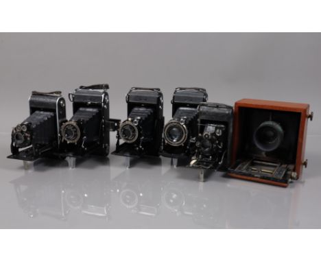 Folding and Other Cameras, two Zeiss Ikon Nettar 515/2, a Bob 510/2, a Voigtlander Vallender, G, a Reflex Korelle and a Kodak