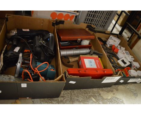 A quantity of tools etc.