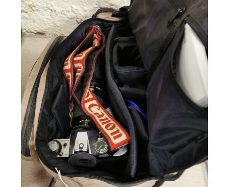 CANON CAMERA AND CASE