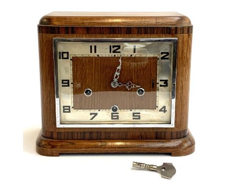 A vintage Enfield oak cased mantel clock, with key, 27.5cmW 
