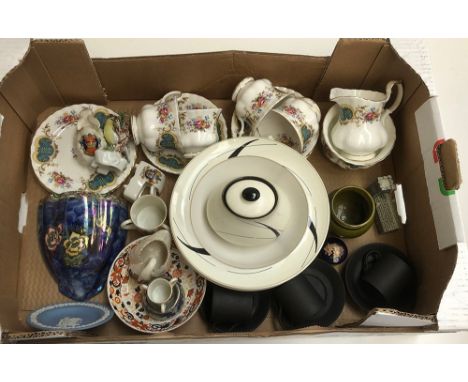 A mixed box of ceramics to include Royal Albert Berkley part tea service, Derby Oyster Strand sugar bowl &amp; lid, Goss chin