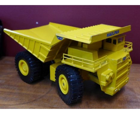 A Wabco West German 1:50 scale dumper truck