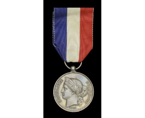 French Medal of Honour for Saving Life, Ministry of the Marine and the Colonies, small silver medal, 8th issue, by Barre, 33m