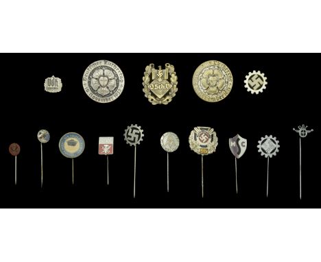 Miscellaneous German Tinnies and Lapel Pins. Comprising a German Lutheran Church Day 10 November 1933 with all original finis