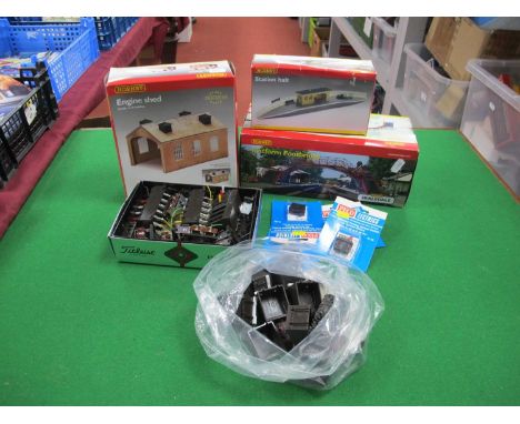 A collection of "OO" Gauge model railway lineside buildings and accessories to include Hornby #R8004 Engine Shed, #R8641 Plat
