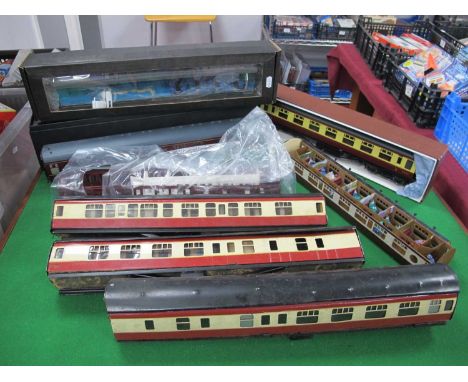 Eight 'O' Gauge/7mm Passenger Coaches, for spares and or repair, comprising a MTH Blood/Custard (one bogie detached); A "Davi